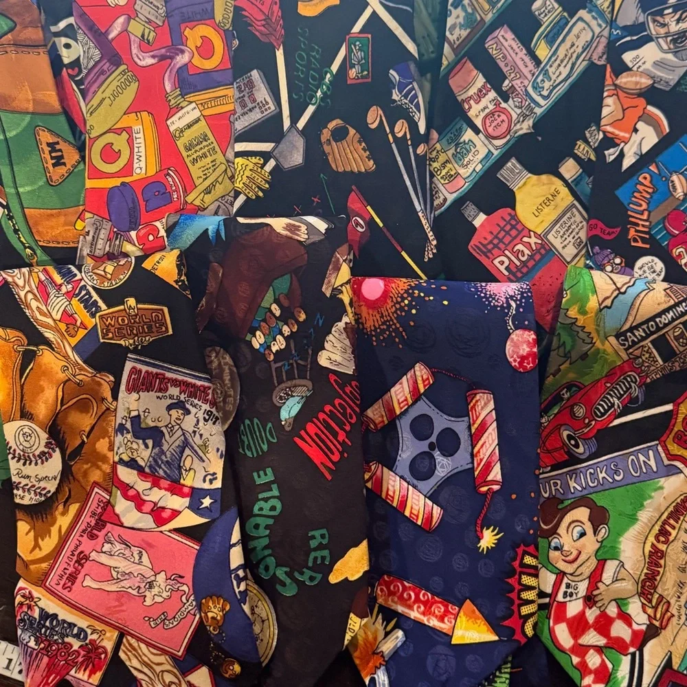 Vintage 90s 100% Silk Nicole Miller Tie World Series Yankees Giants World Series